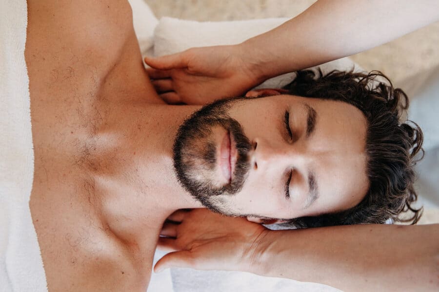 Massage-Homme-Toulon-Visage-Soin(1)(1)